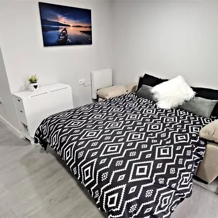 Apartamento Amarelo דירה *